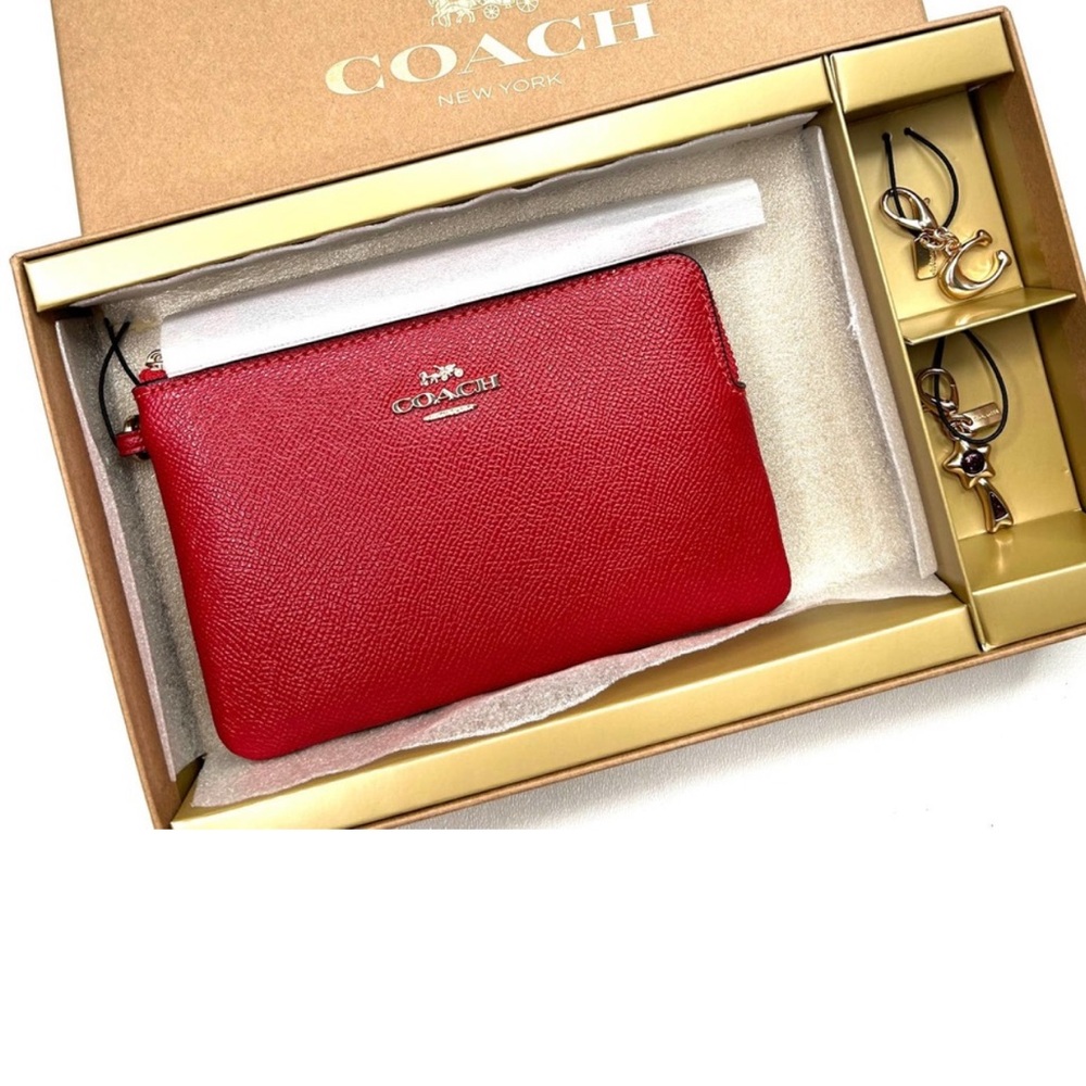 Coach Boxed Red Leather Corner Zip Wristlet with "C" & Shooting Star Charms NWT - Picture 6 of 6